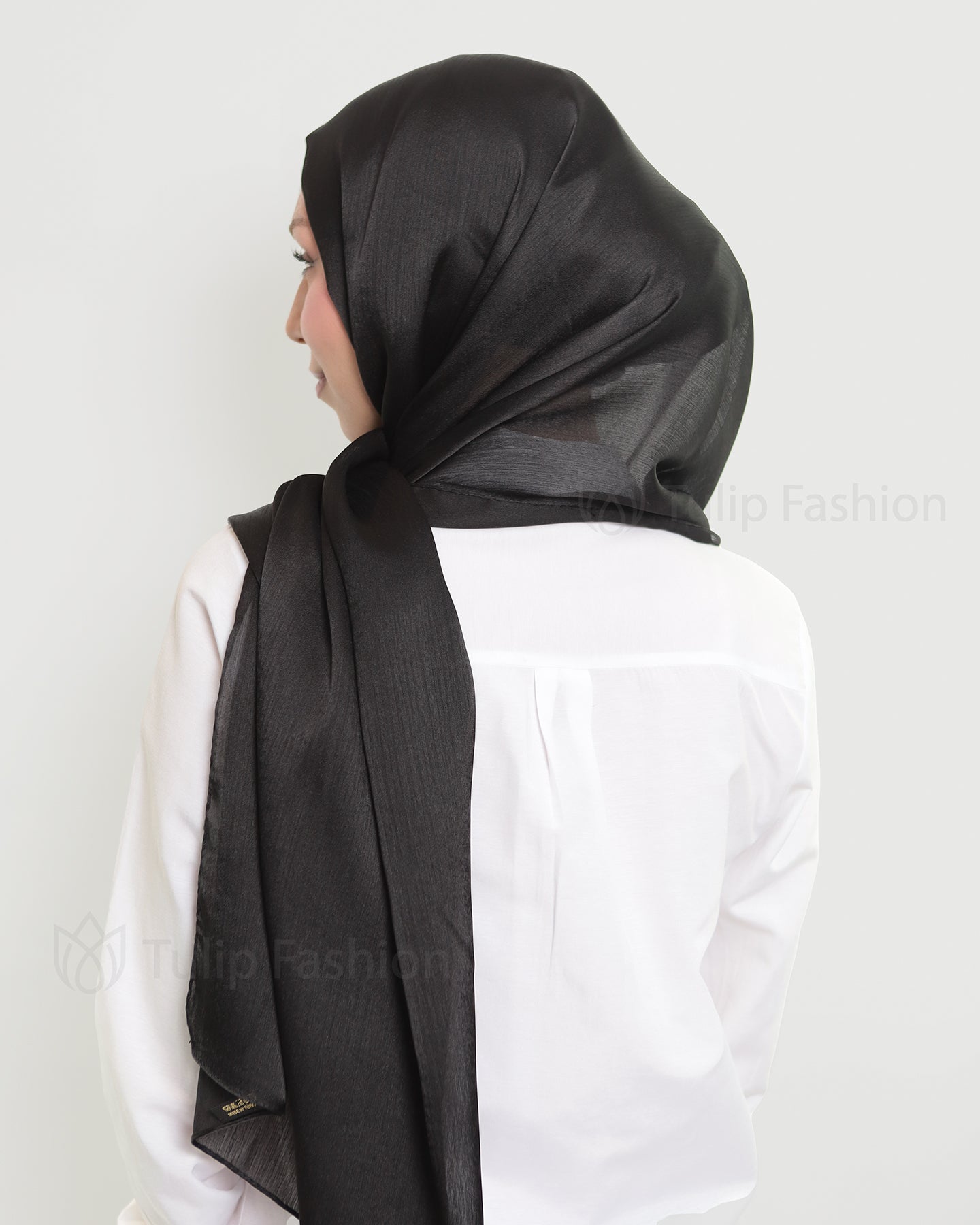 Hijab - Metallic Satin - Black
