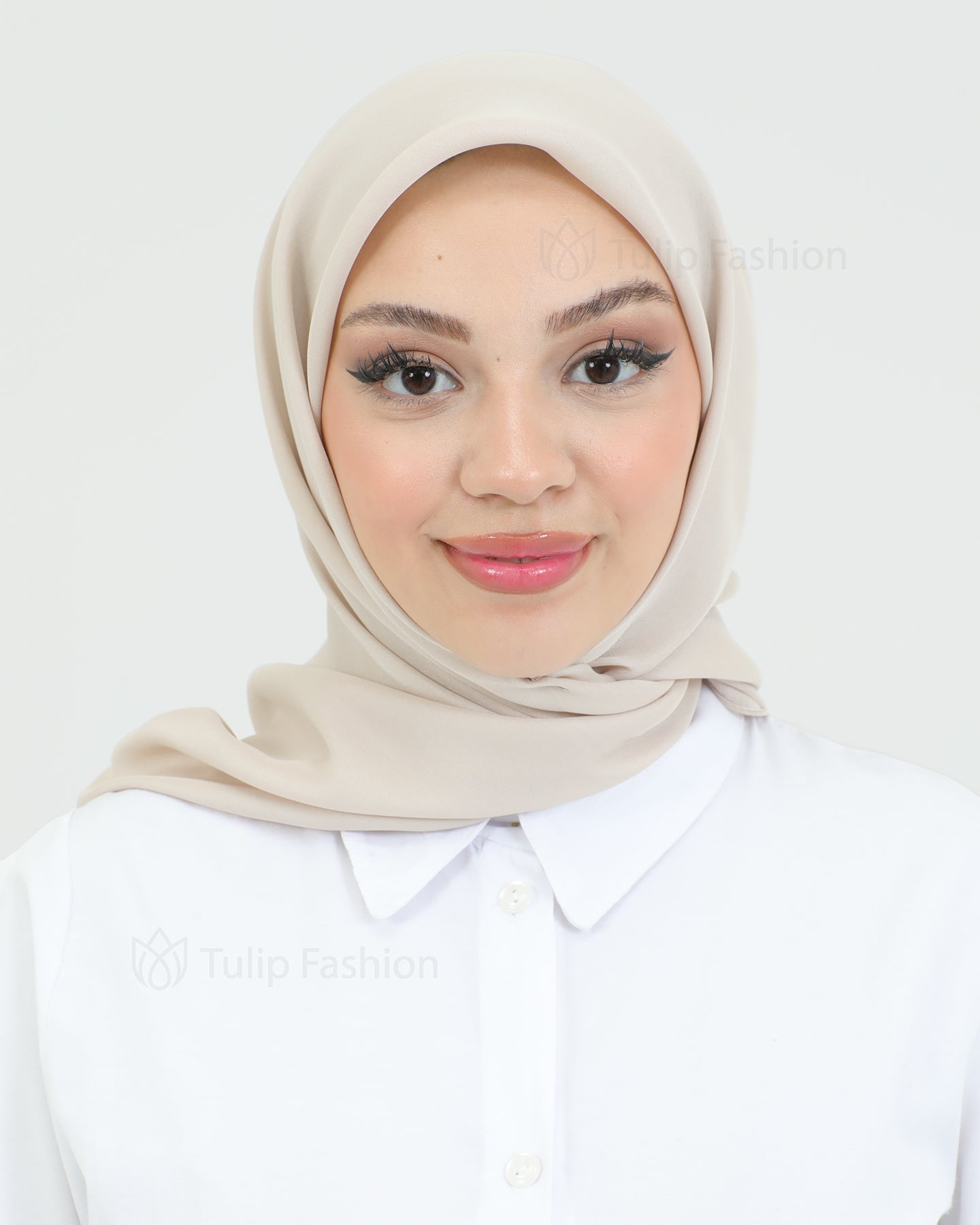 Hijab - Square Satin 95 cm - Beige
