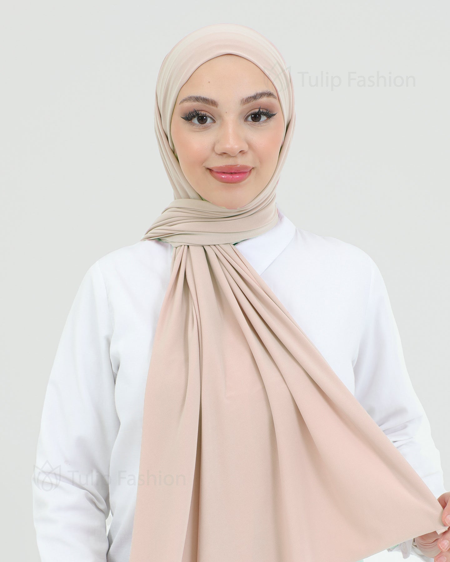 Hijab - Instant lycra with band - Beige
