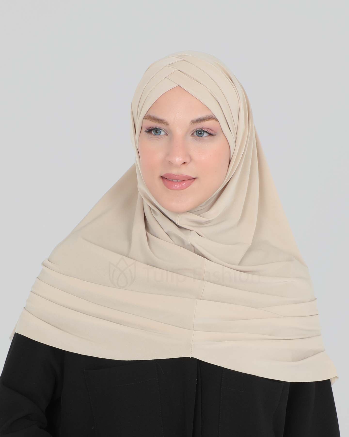 Hijab - Al Amira cross with cap - Beigeä