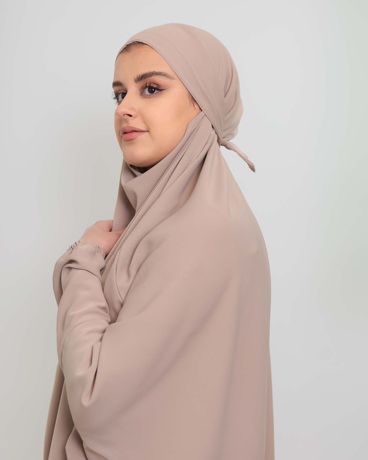 Beige jilbab deals